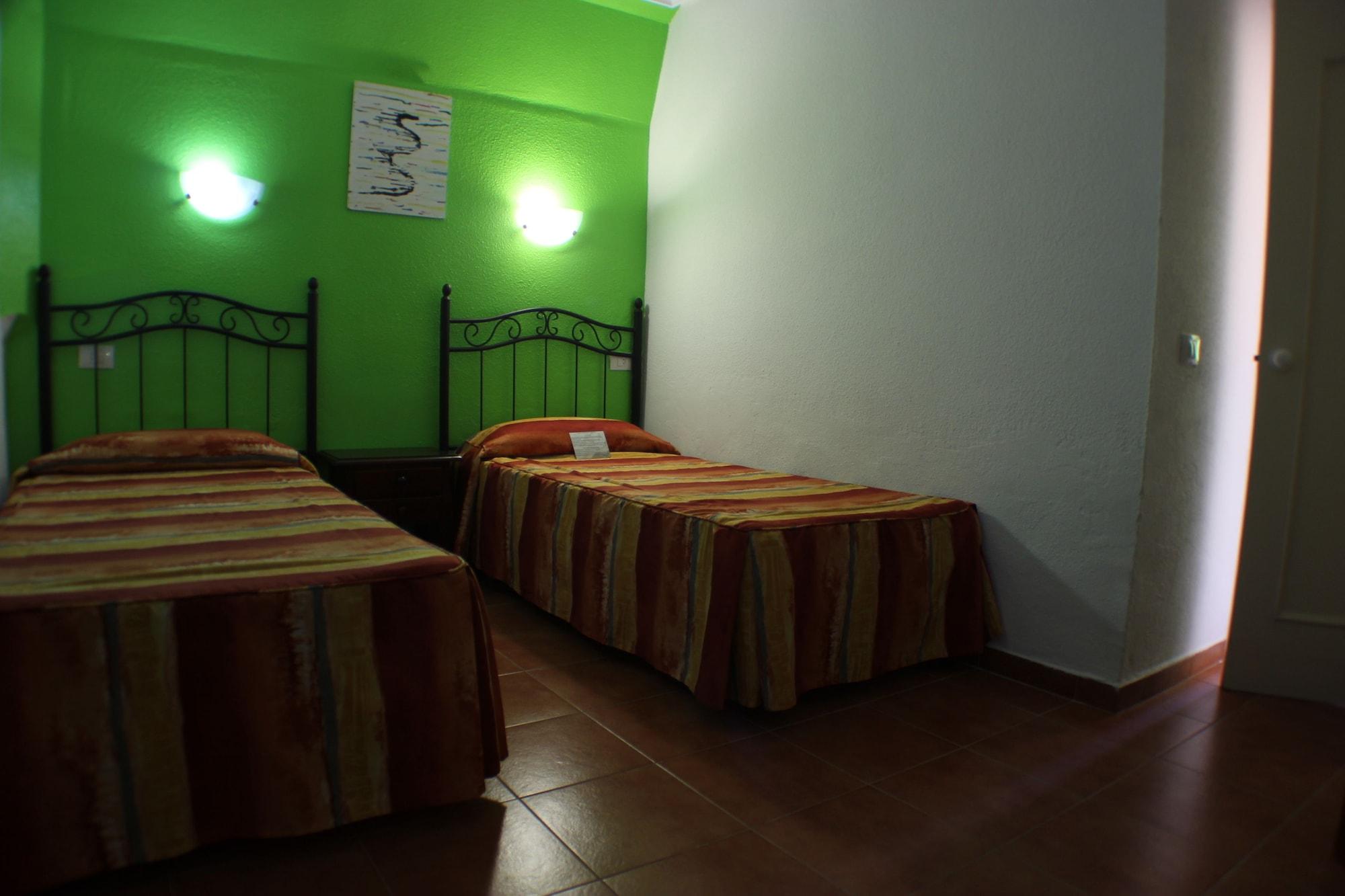 Aparthotel La Piramide Коста-де-Антіґуа Екстер'єр фото